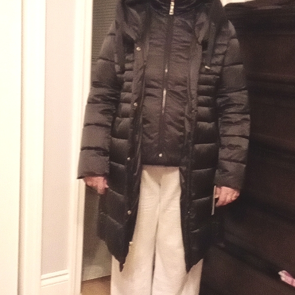 Coat - Picture 1 of 4